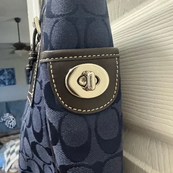 Coach 2007 Legacy Handbag - Picture 8 of 15